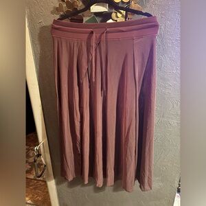 HALARA Women's Skirt in Dusty Rose has pockets new